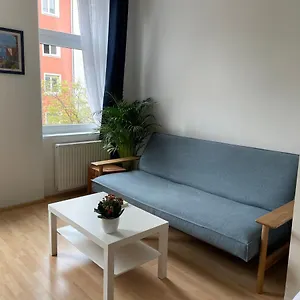 Central Sunny Flat With Free Parking Appartamento