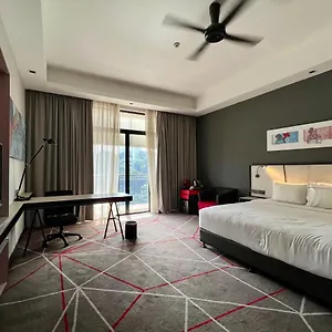 https://the-kuala-lumpur.kualalumpurs-hotels.com