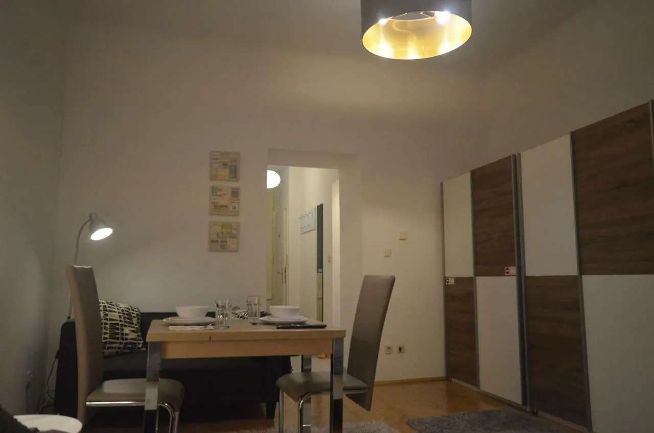 וינה Charmante Altbauapartments Apostelgasse דירה